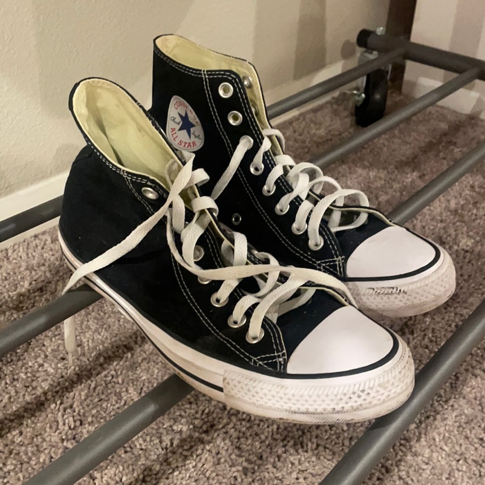 Women’s size 8 black high tops converse